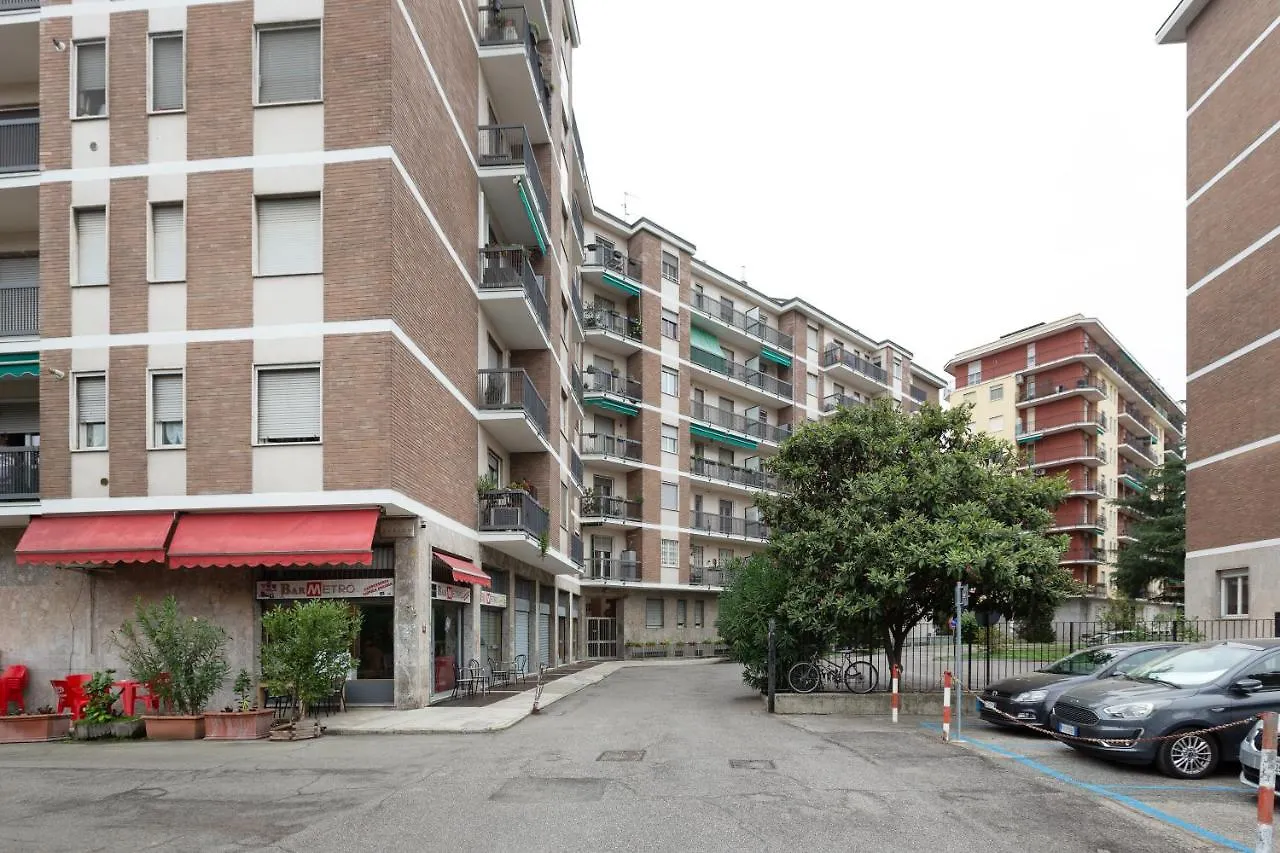 Apartment With Balcony -Bisceglie Red Line Subway Milan 0*,  Italy